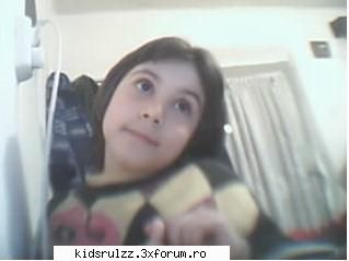 this is my sister.i love she very much.
o cheama cristina si are 9 pe o scumpa...o iubesc mult,e mai